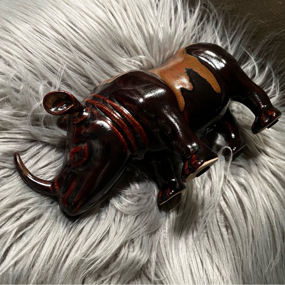 ηξω Caramel Drip Pier 1 Heavy Glossed Ceramic Rhino African Collection NWOT - Picture 9 of 12